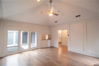 5404 N 5th St in McAllen, TX - Building Photo - Building Photo