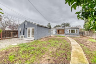 1539 N Safford Ave in Fresno, CA - Building Photo