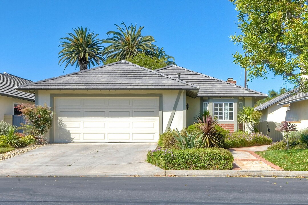 1735 Rue de la Mer in Oceanside, CA - Building Photo