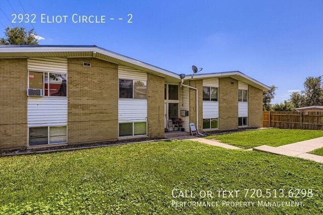 property at 2932 Eliot Cir