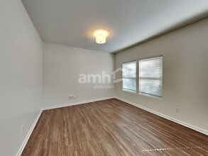 10216 Daniel Dwayne Dr in Charlotte, NC - Building Photo - Building Photo