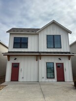 7114 Magnolia Pass in San Antonio, TX - Building Photo