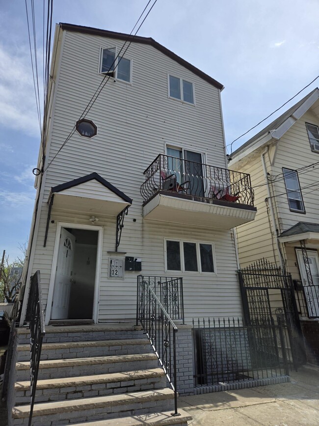 property at 95 Stone St