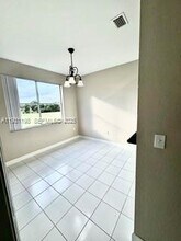 17820 NW 73rd Ave in Hialeah, FL - Building Photo - Building Photo