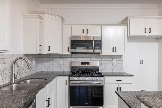 4405 W Anthem Dr in Fayetteville, AR - Building Photo - Building Photo