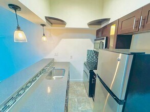 32 Garnet St in Brooklyn, NY - Building Photo - Building Photo