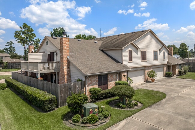 Champion Pines Condo in Spring, TX - Building Photo - Building Photo