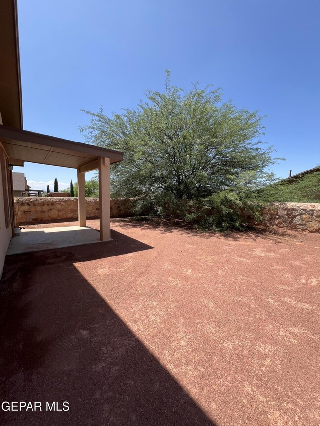 6913 Cactus Thrush Drive in El Paso, TX - Building Photo - Building Photo