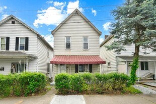 514 Franklin St in East Pittsburgh, PA - Building Photo