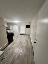 45 Locust St in New Britain, CT - Building Photo - Building Photo