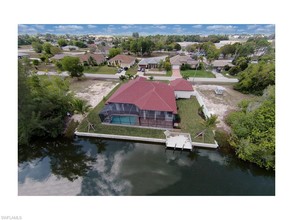 3541 SW 17th Pl in Cape Coral, FL - Building Photo - Building Photo