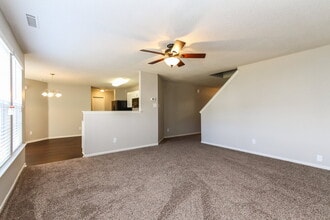 10153 Split Rock Way in Indianapolis, IN - Foto de edificio - Building Photo