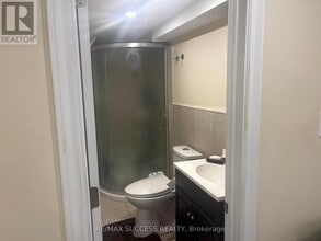 3962 Burdette Terrace in Mississauga, ON - Building Photo - Building Photo