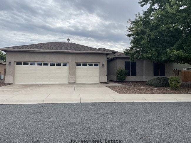 property at 5433 N Pierce Ln