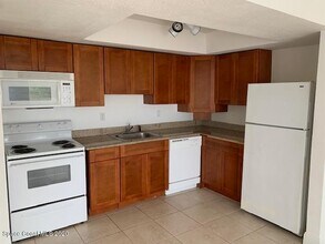 1170 S Patrick Dr-Unit -18 in Satellite Beach, FL - Building Photo - Building Photo