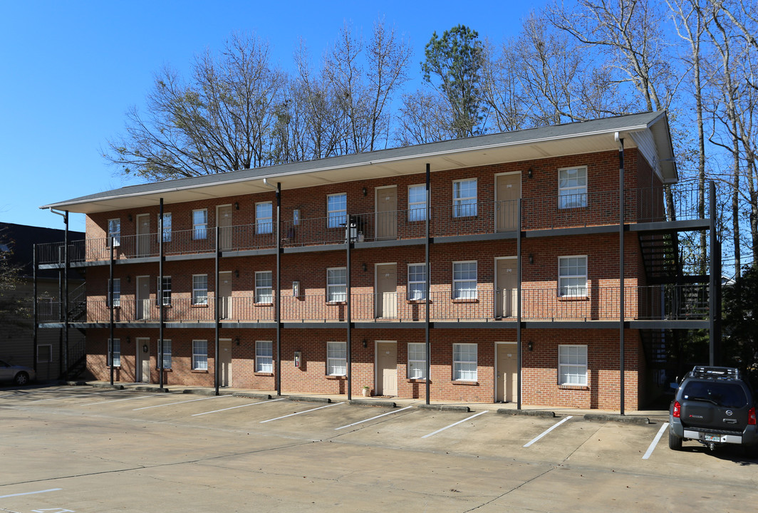 Peachtree Apartments in Auburn, AL - Foto de edificio