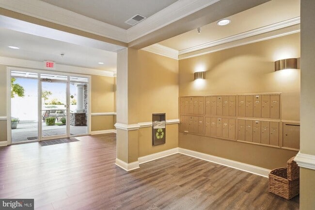 12824 Clarksburg Square Rd in Clarksburg, MD - Building Photo - Building Photo