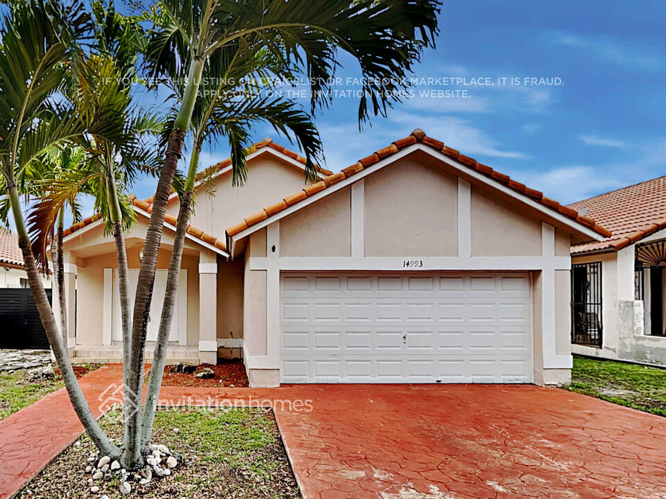 14993 SW 59th St in Miami, FL - Building Photo