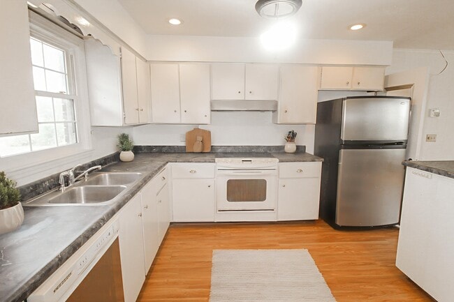 209 Belair Dr in Statesboro, GA - Building Photo - Building Photo