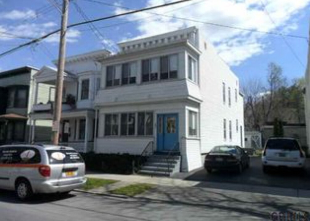 203 Partridge St in Albany, NY - Building Photo