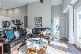 4213 Kensington Garden Ct in Lexington, KY - Building Photo - Building Photo