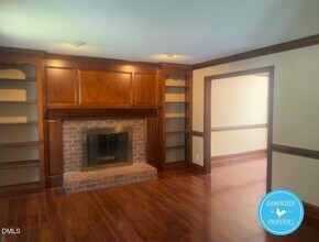 6923 Sandringham Dr in Raleigh, NC - Foto de edificio - Building Photo