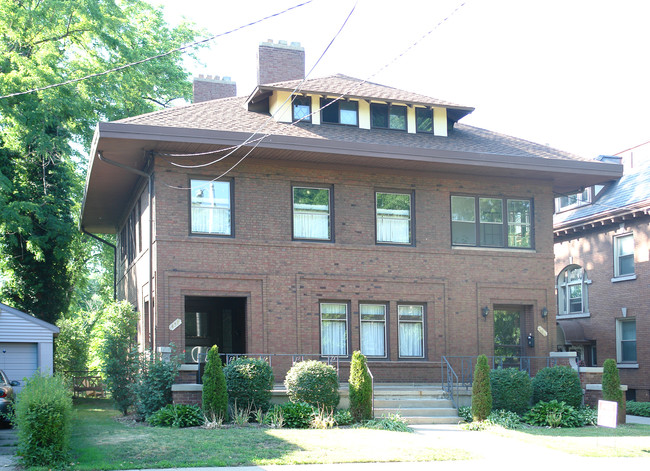 456-458 W 10th St in Erie, PA - Foto de edificio - Building Photo