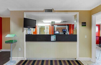 Furnished Studio-Houston - Galleria - Uptown in Houston, TX - Building Photo - Building Photo