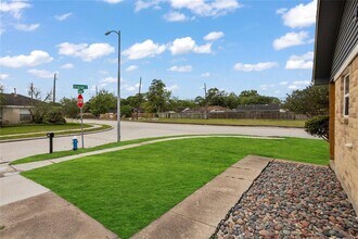 4640 Orange Cir S in Pearland, TX - Building Photo - Building Photo