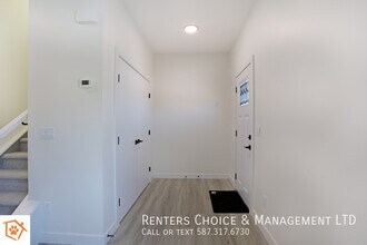 BRAND NEW 3 Bedroom Main Floor Pet Friendly Suite in Brooks, AB - Building Photo - Building Photo