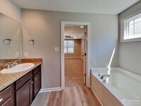 144 Crown Side Dr photo'