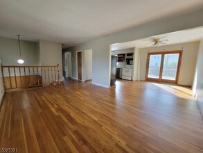 10 Richards Rd in Hopatcong, NJ - Building Photo - Building Photo