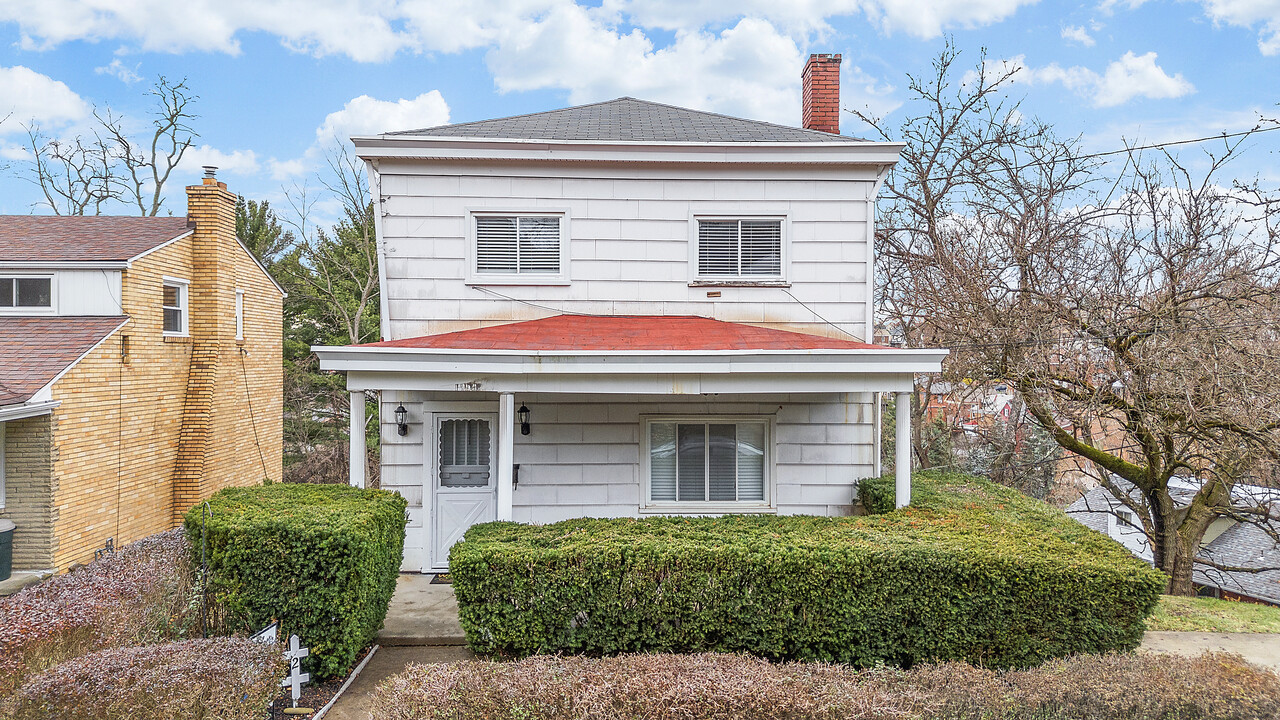 102 Sceneridge Ave in Pittsburgh, PA - Building Photo