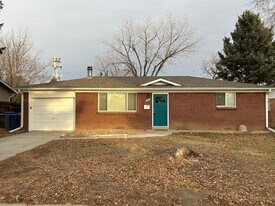1504 S Douglas Ave in Loveland, CO - Building Photo