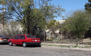 444 S 4th Ave in Tucson, AZ - Foto de edificio - Building Photo