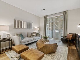 The Reserve in Evanston, IL - Building Photo