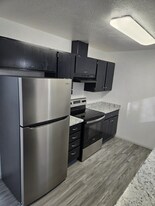 2605 Quiet Cir in Wasilla, AK - Building Photo