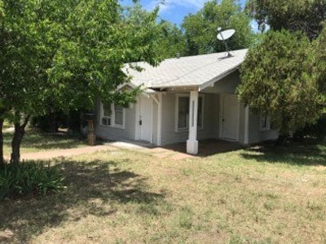 property at 2004 S 5th St