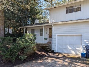 4590 Manzanita St in Eugene, OR - Building Photo - Building Photo