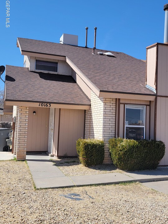 10163 Matador St in El Paso, TX - Building Photo