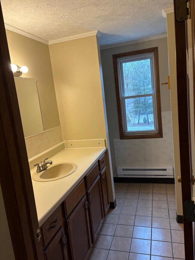 515 Hinderer Ave SW in Massillon, OH - Building Photo - Building Photo