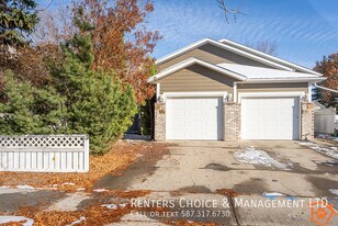 Cat Friendly, 3 Bedroom Basement Suite wit in Lethbridge, AB - Building Photo