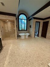 4922 W Northwest Hwy in Dallas, TX - Building Photo - Building Photo