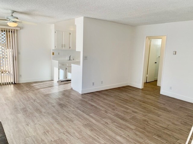 11963 Walnut Ln in Los Angeles, CA - Building Photo