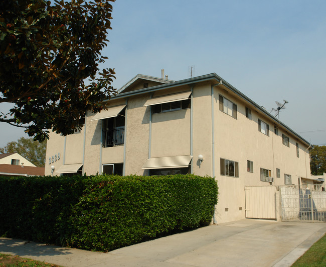 3339 Garden Ave in Los Angeles, CA - Foto de edificio - Building Photo