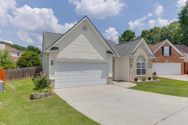 2464 Laurelfield Dr in Grayson, GA - Building Photo - Building Photo