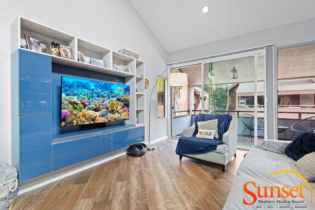 3805 Dove St in San Diego, CA - Building Photo