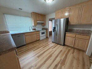 36565 Hereford St in Fremont, CA - Building Photo - Building Photo