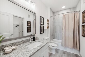 Alta Trails in Bastrop, TX - Foto de edificio - Building Photo