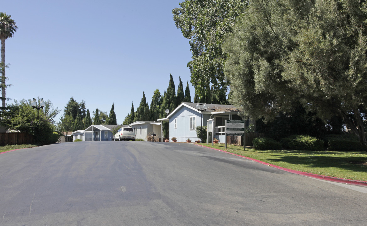 Lamplighter in San Jose, CA - Building Photo